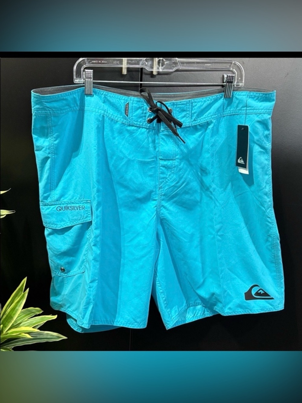Quicksilver Board Shorts/Swim Trunks,velcro leg vented pocket & fly,lightweight